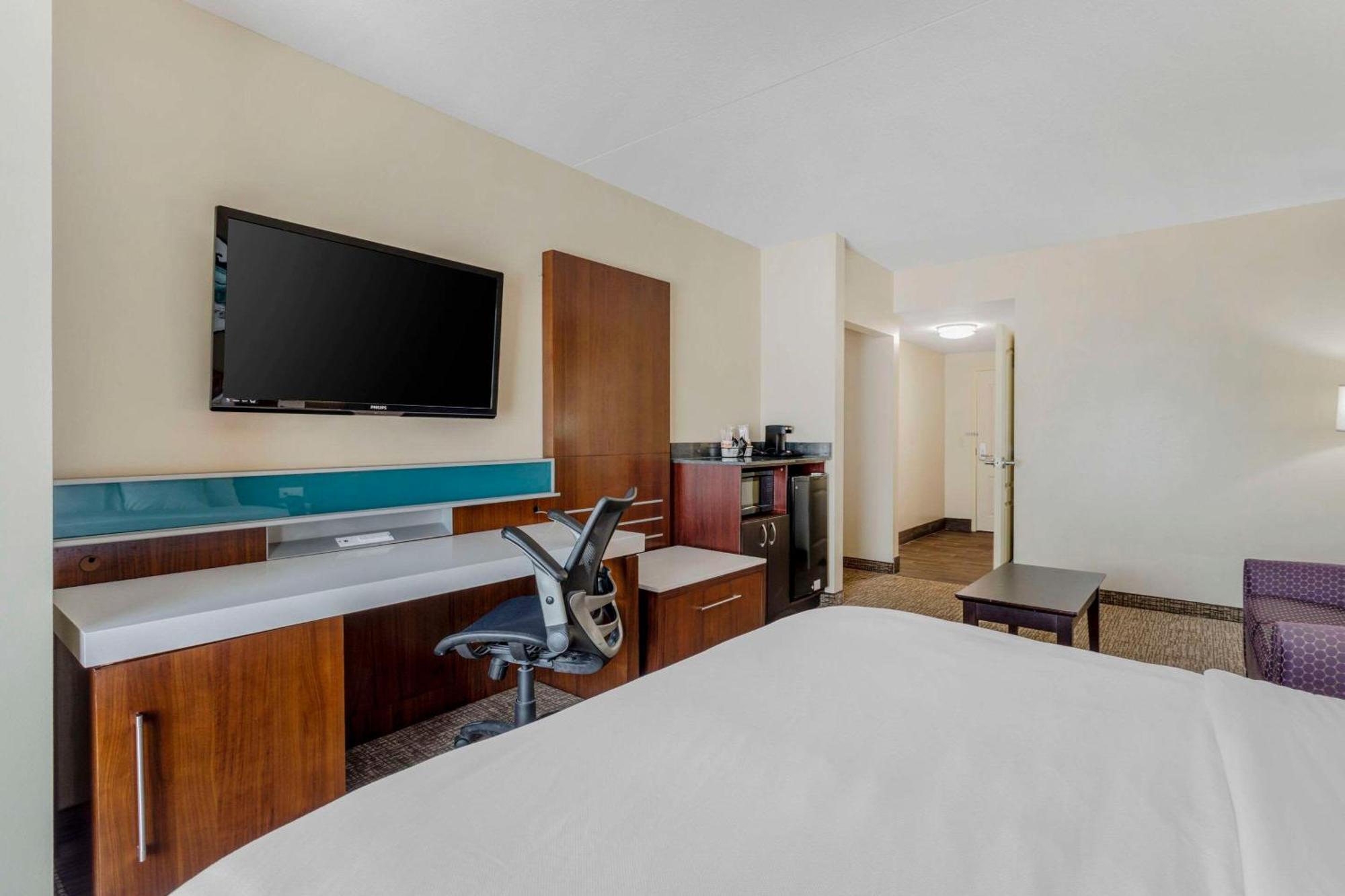 Comfort Suites East Knoxville Exterior foto